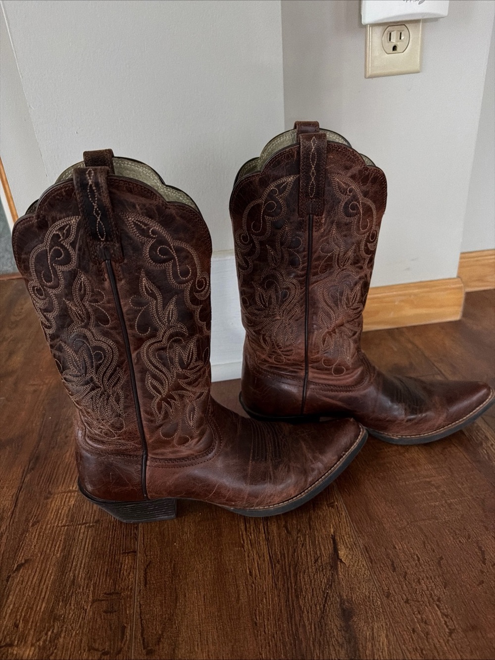 Ariat Brown Leather Western Heeled Cowboy Boots